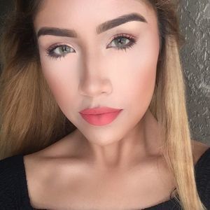 Meet your Posher, Karina